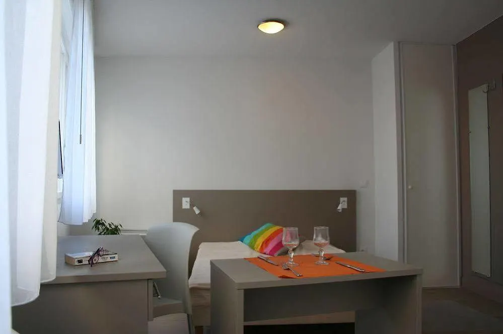 Appart hôtel Montempô Apparthôtel Marseille Centre Euromed